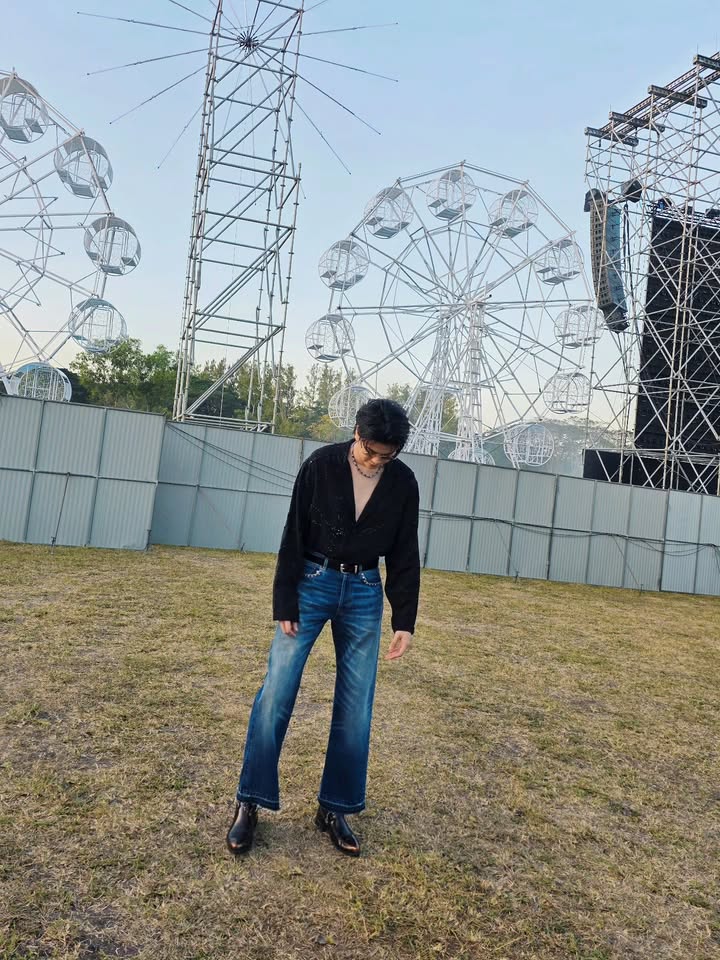 นนท์ - ธนนท์ จำเริญ