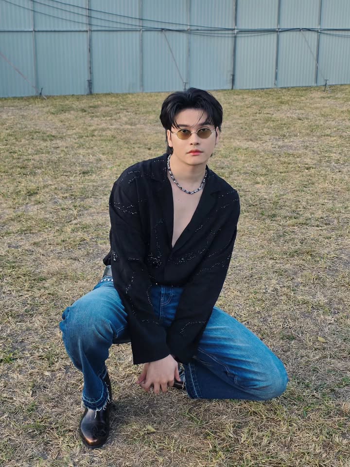 นนท์ - ธนนท์ จำเริญ