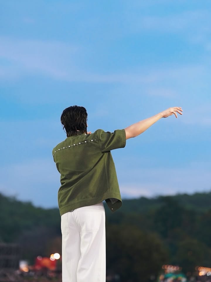 นนท์ - ธนนท์ จำเริญ