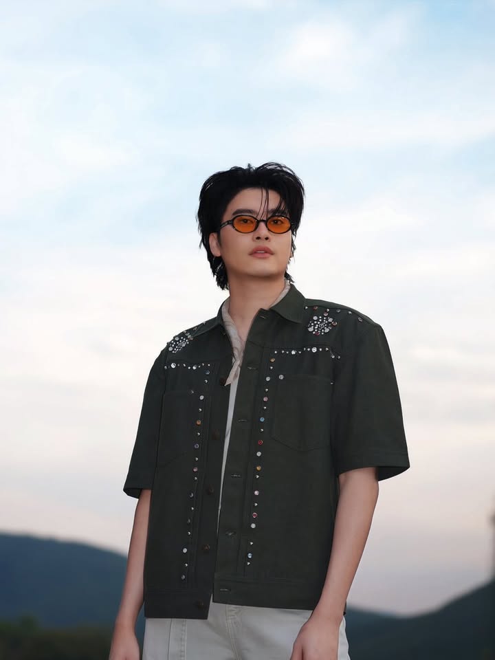 นนท์ - ธนนท์ จำเริญ