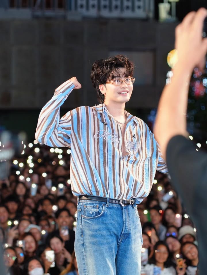 นนท์ - ธนนท์ จำเริญ