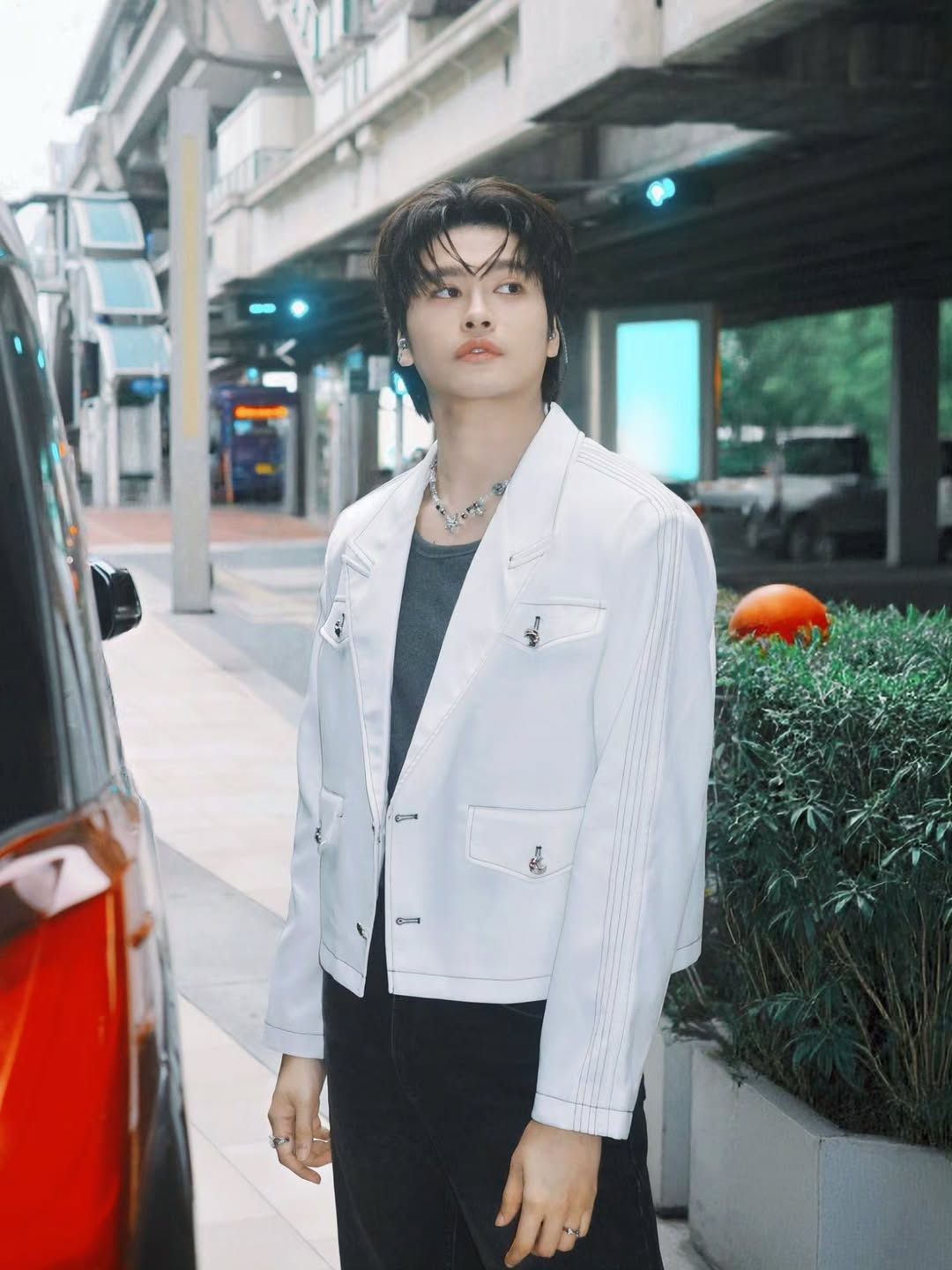 นนท์ - ธนนท์ จำเริญ