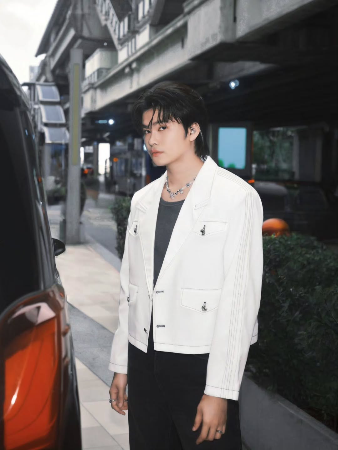 นนท์ - ธนนท์ จำเริญ