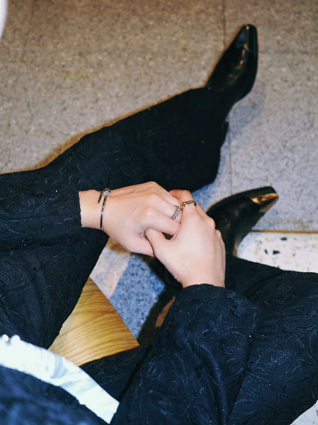 นนท์ - ธนนท์ จำเริญ