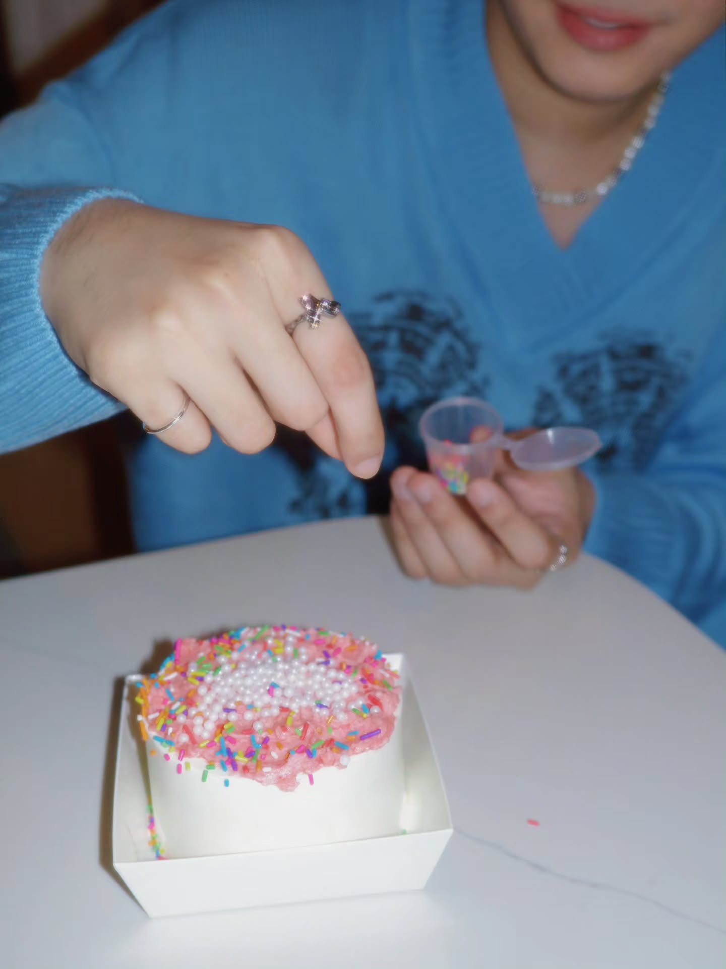 นนท์ - ธนนท์ จำเริญ