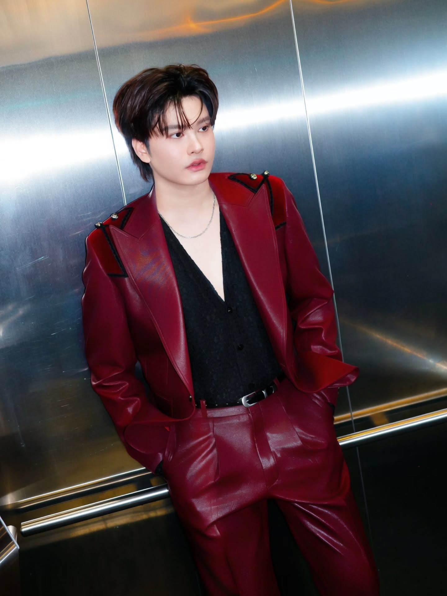 นนท์ - ธนนท์ จำเริญ