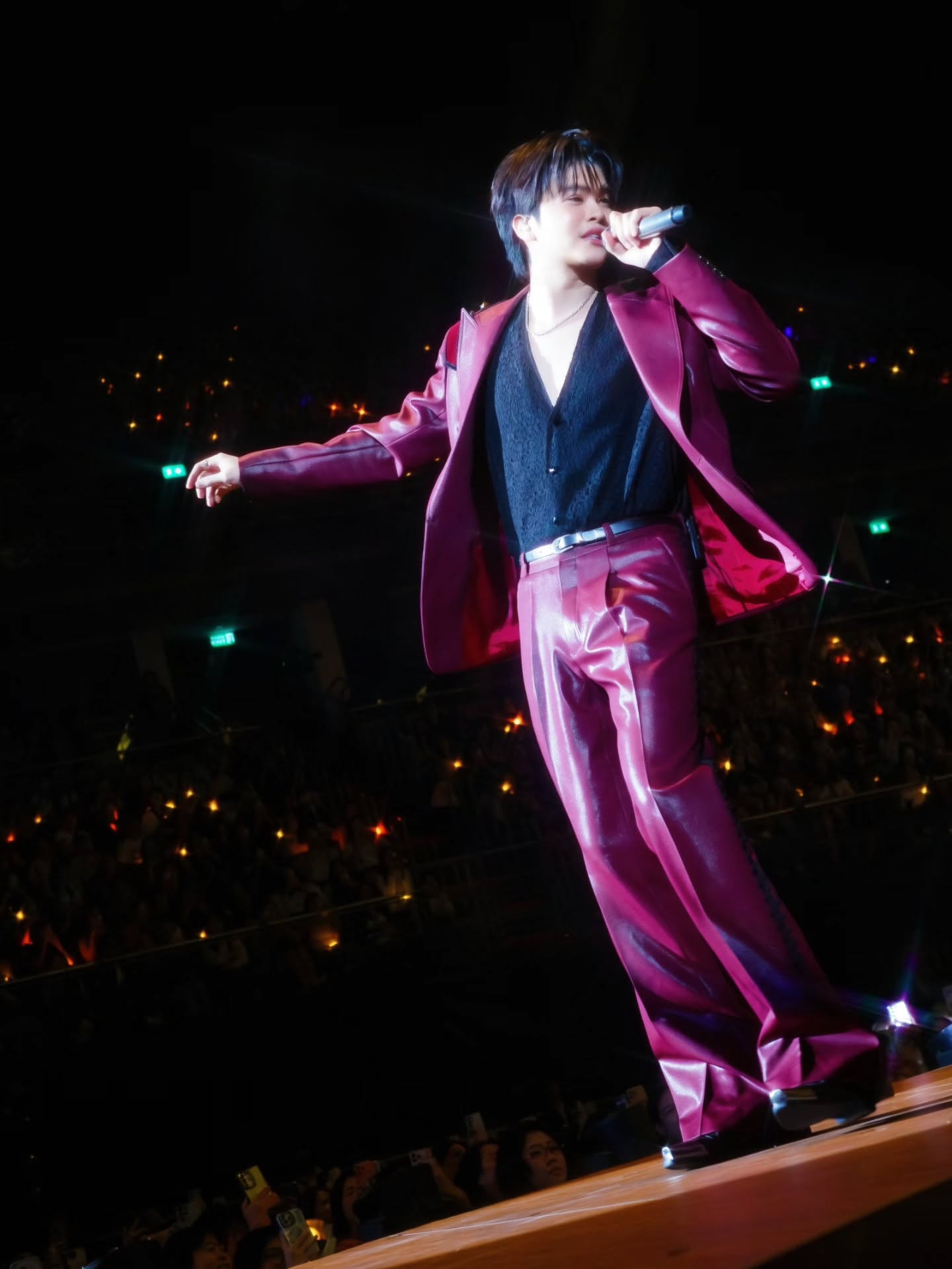 นนท์ - ธนนท์ จำเริญ