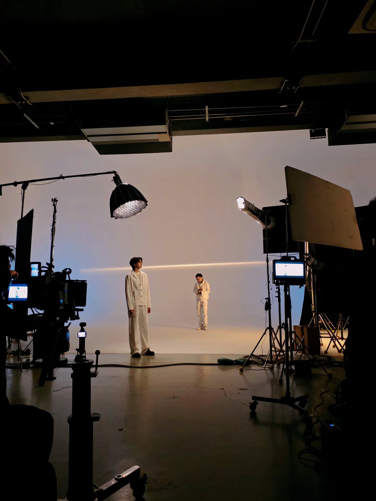 นนท์ - ธนนท์ จำเริญ