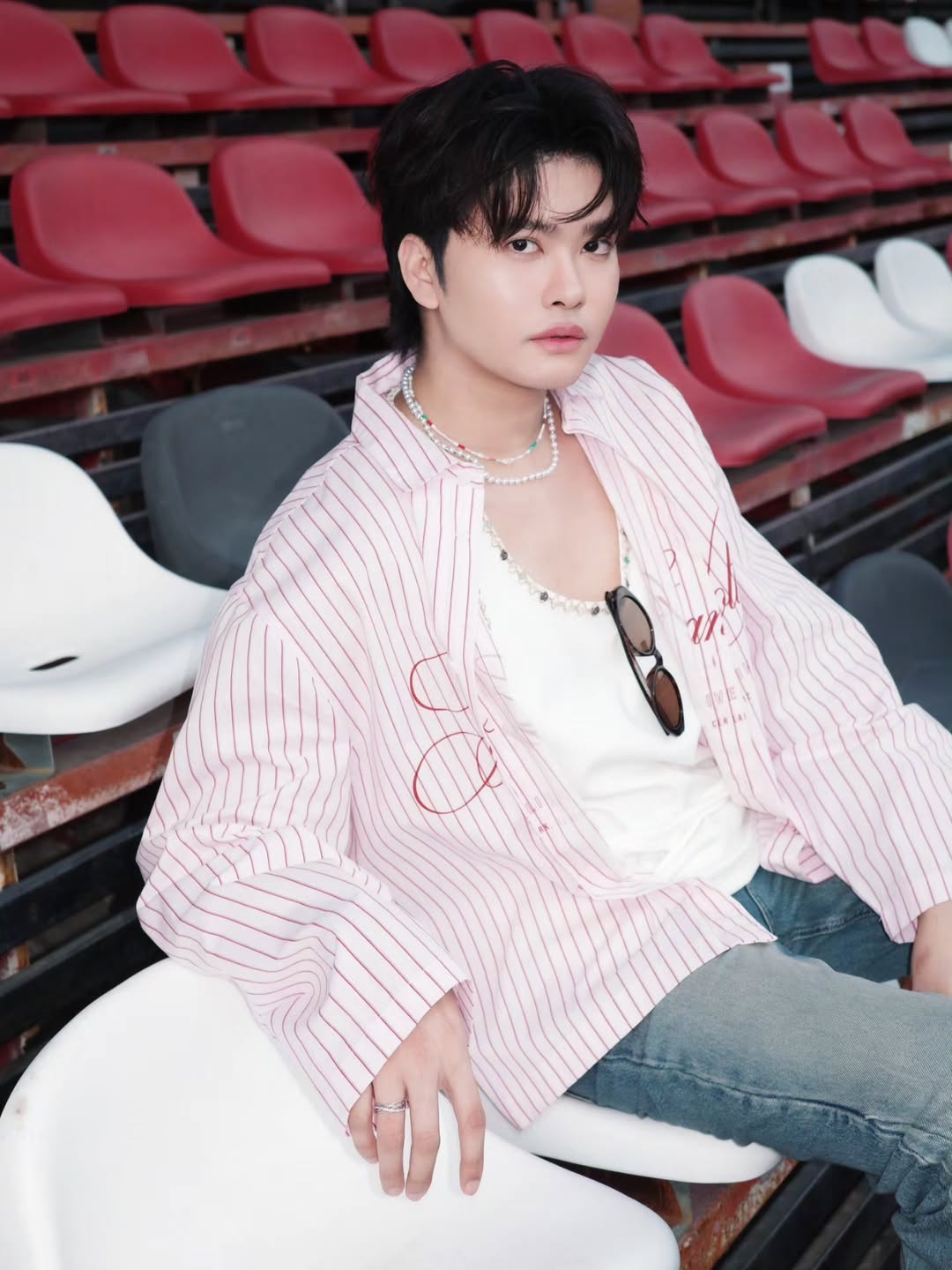 นนท์ - ธนนท์ จำเริญ