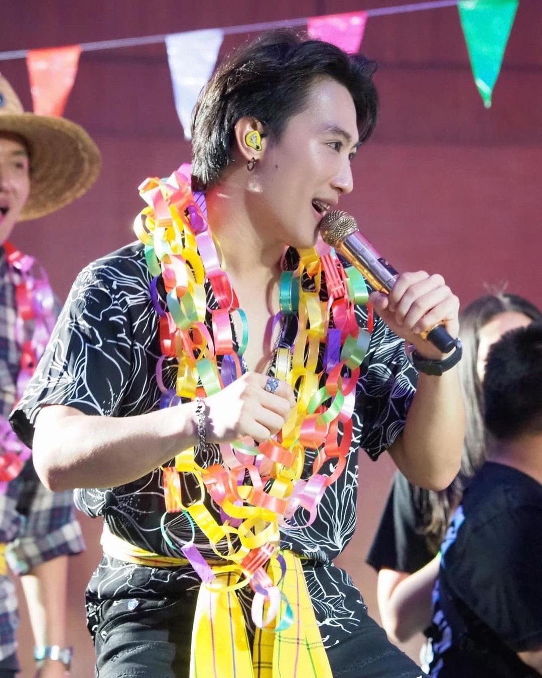 นุ๊ก - ธนดล ศิริแวว