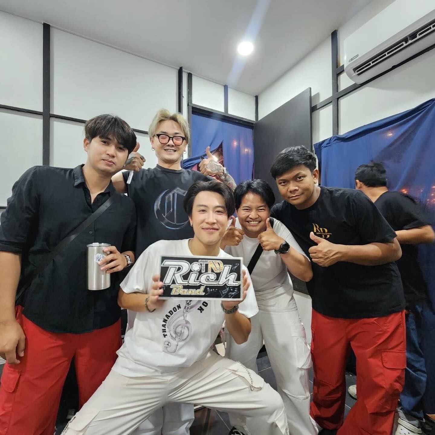 นุ๊ก - ธนดล ศิริแวว