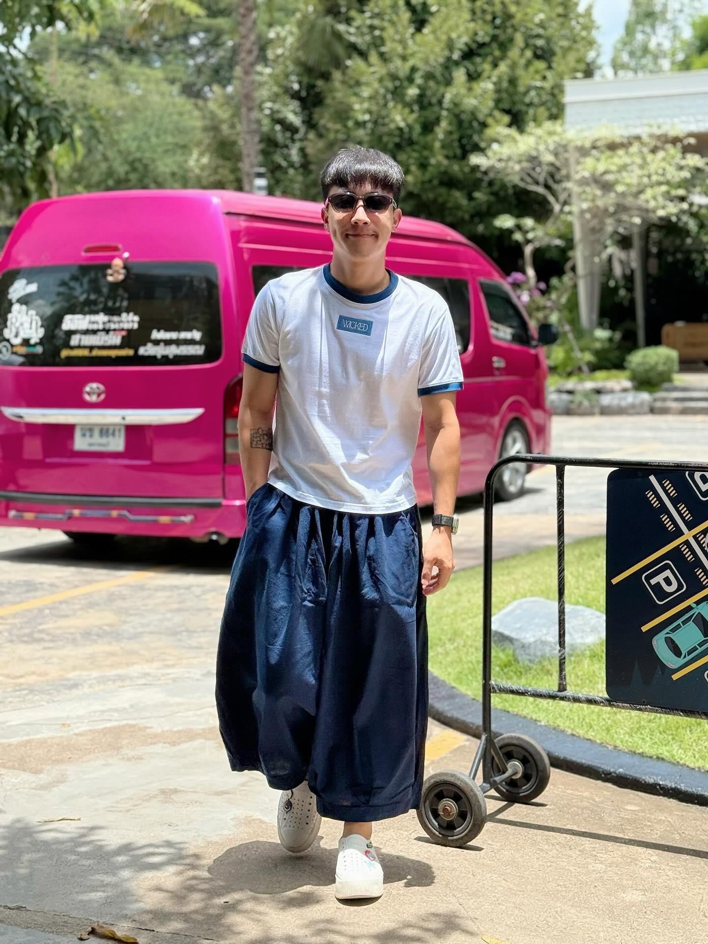นุ๊ก - ธนดล ศิริแวว