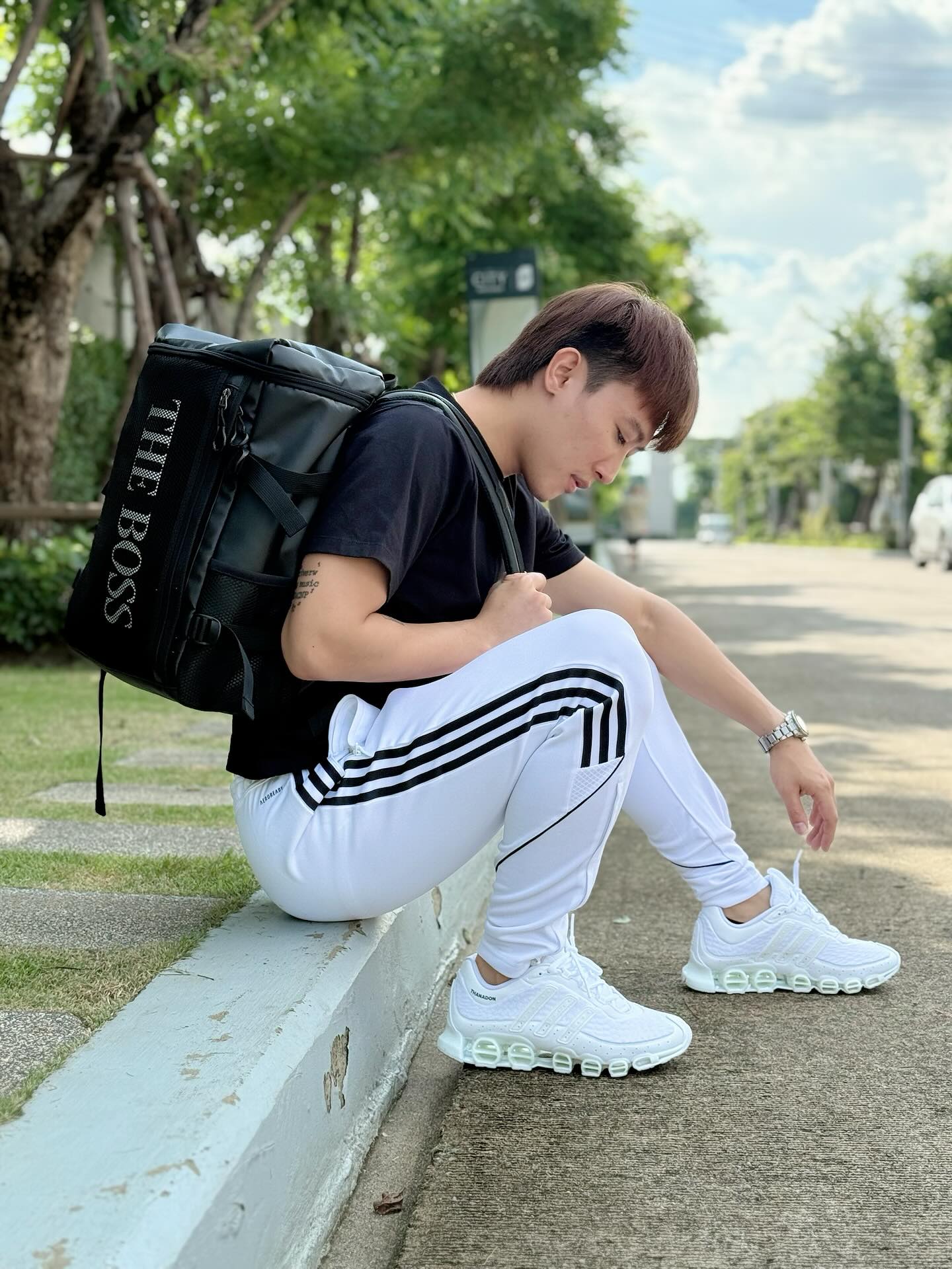 นุ๊ก - ธนดล ศิริแวว