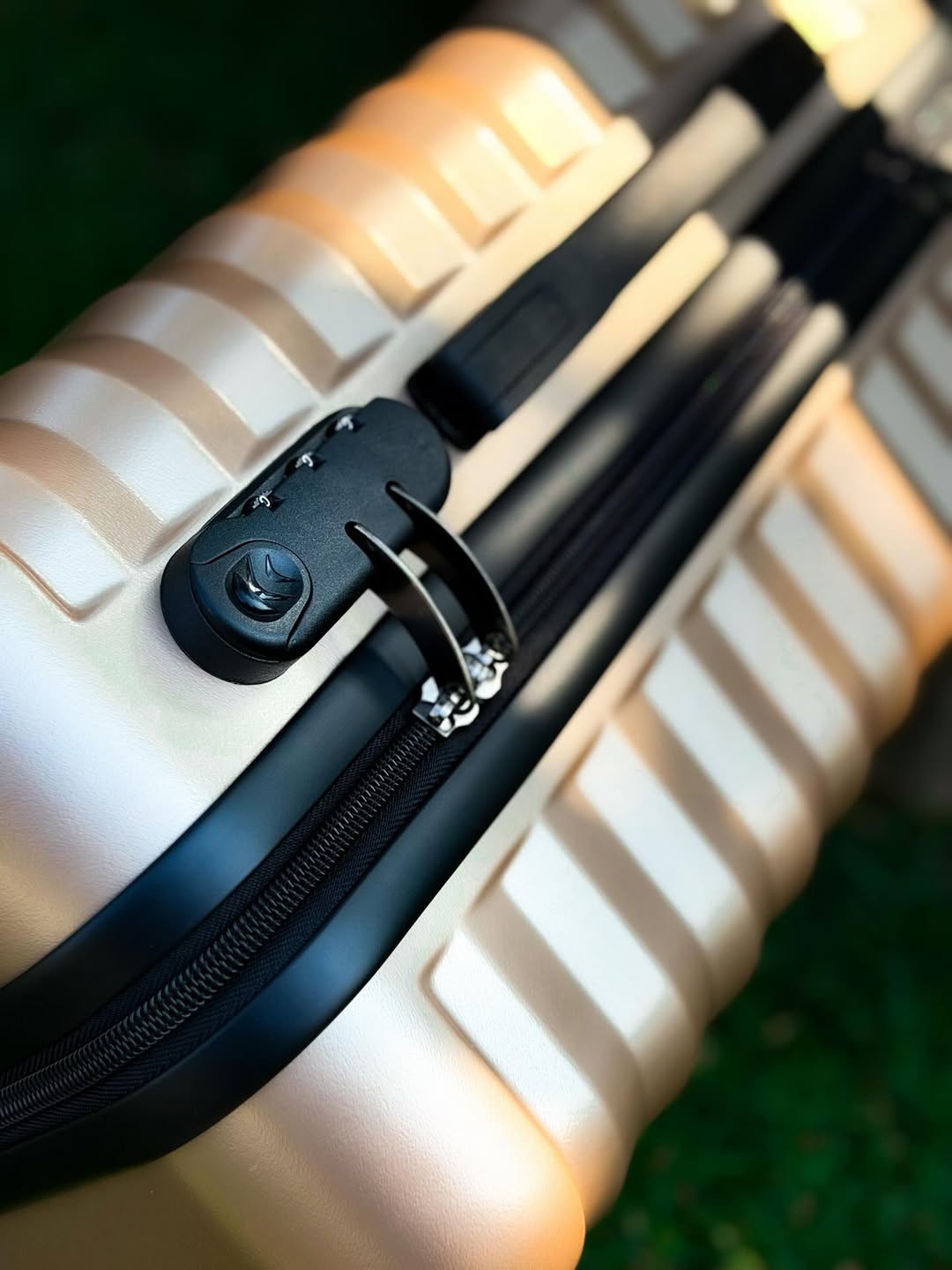 นุ๊ก - ธนดล ศิริแวว