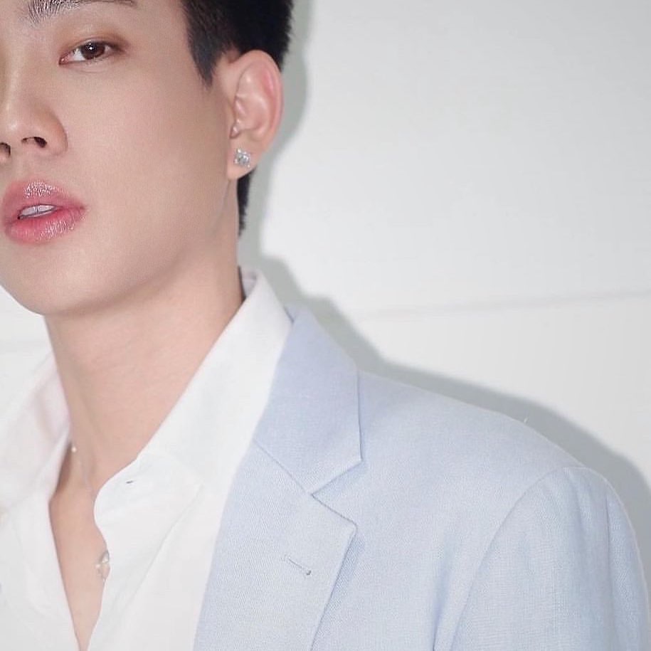ออฟ - จุมพล อดุลกิตติพร