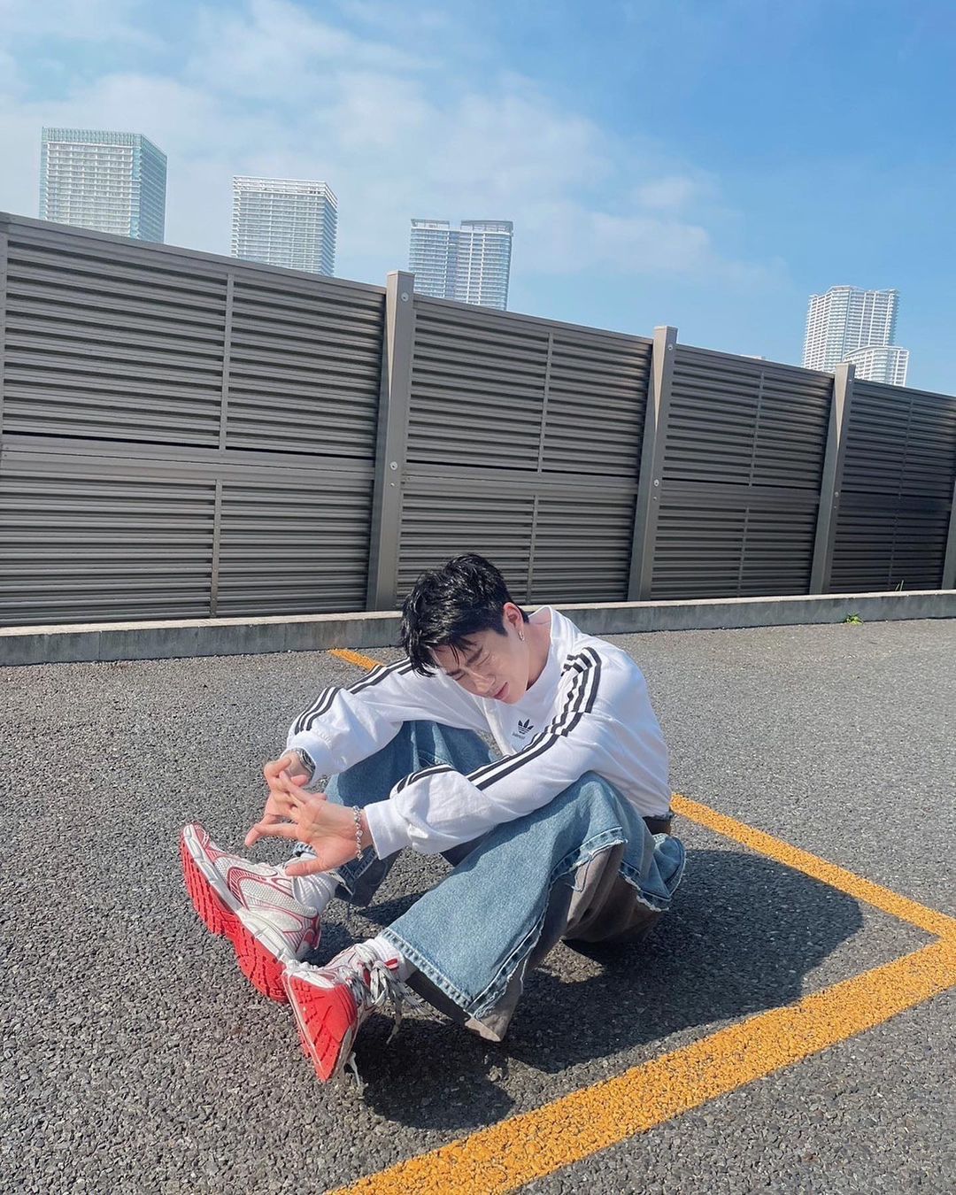ออฟ - จุมพล อดุลกิตติพร
