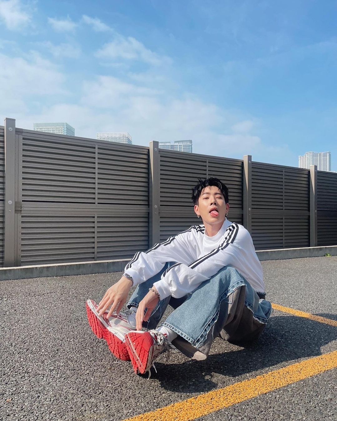 ออฟ - จุมพล อดุลกิตติพร