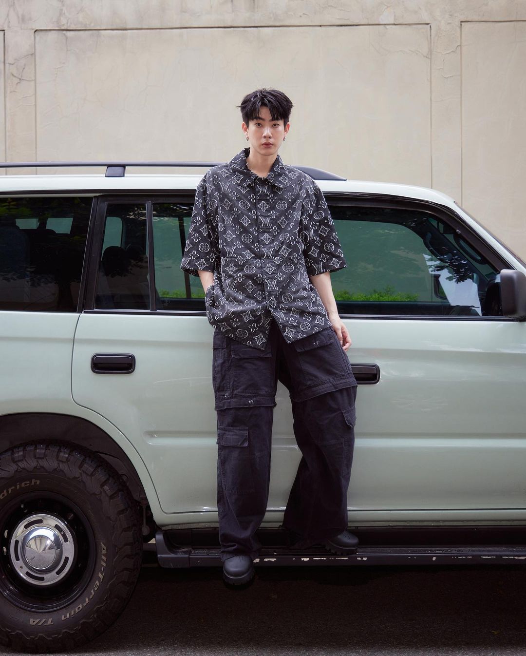 ออฟ - จุมพล อดุลกิตติพร