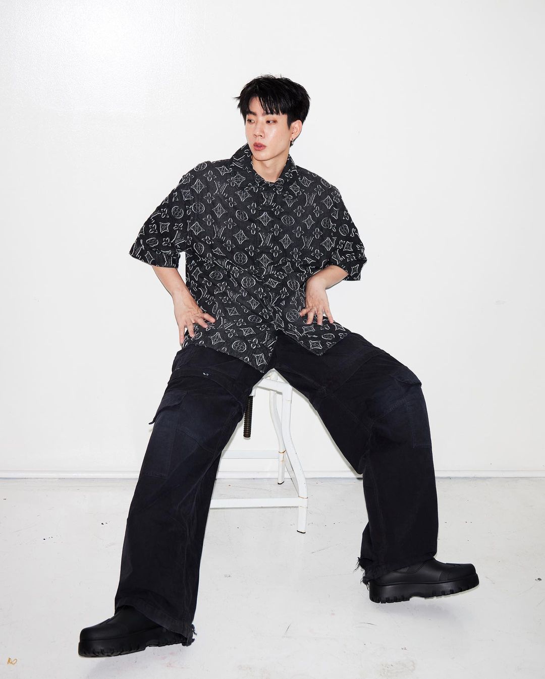 ออฟ - จุมพล อดุลกิตติพร