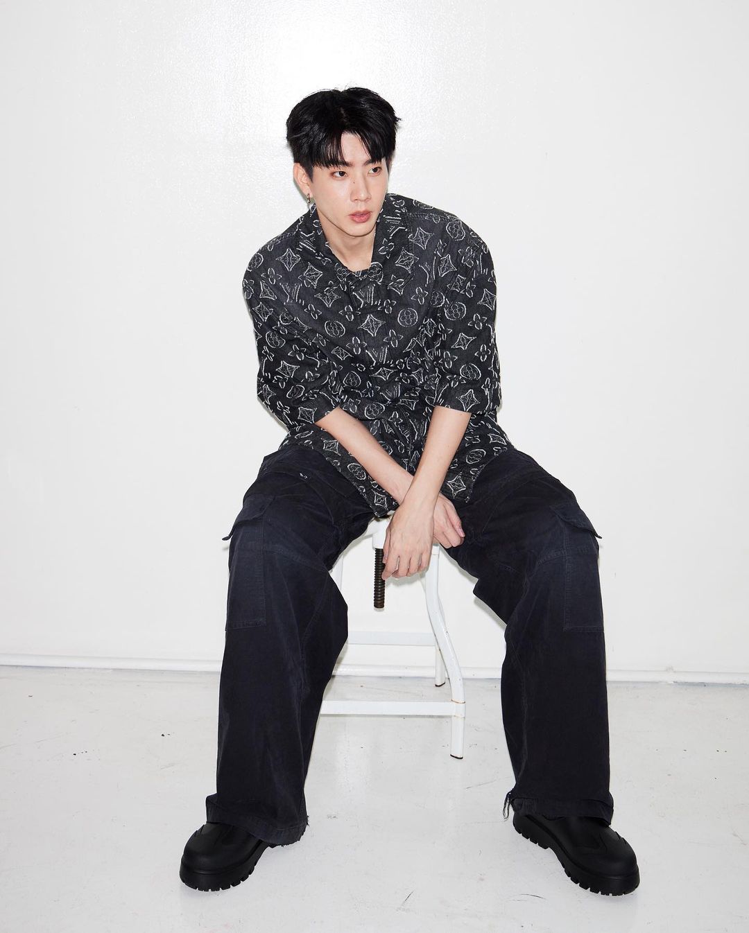 ออฟ - จุมพล อดุลกิตติพร