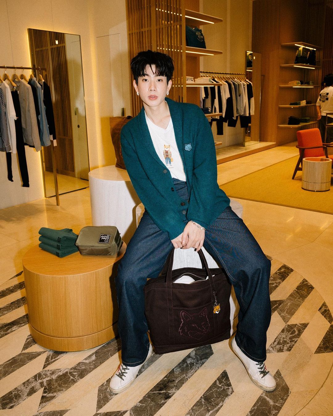 ออฟ - จุมพล อดุลกิตติพร