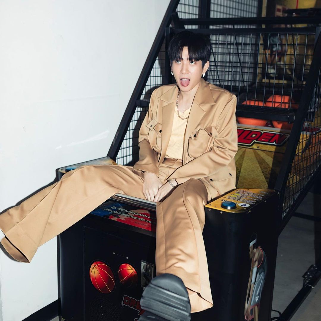 ออฟ - จุมพล อดุลกิตติพร