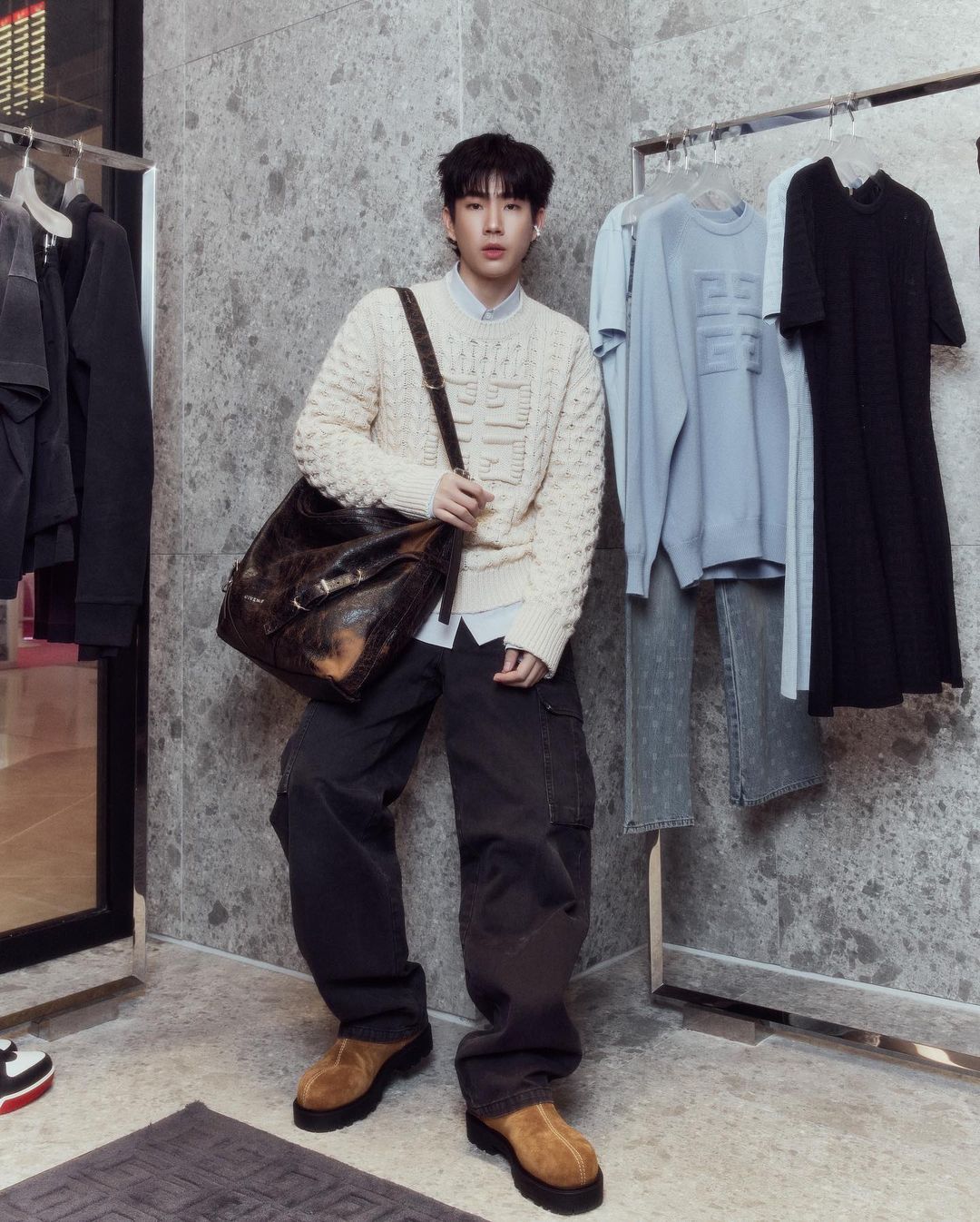 ออฟ - จุมพล อดุลกิตติพร