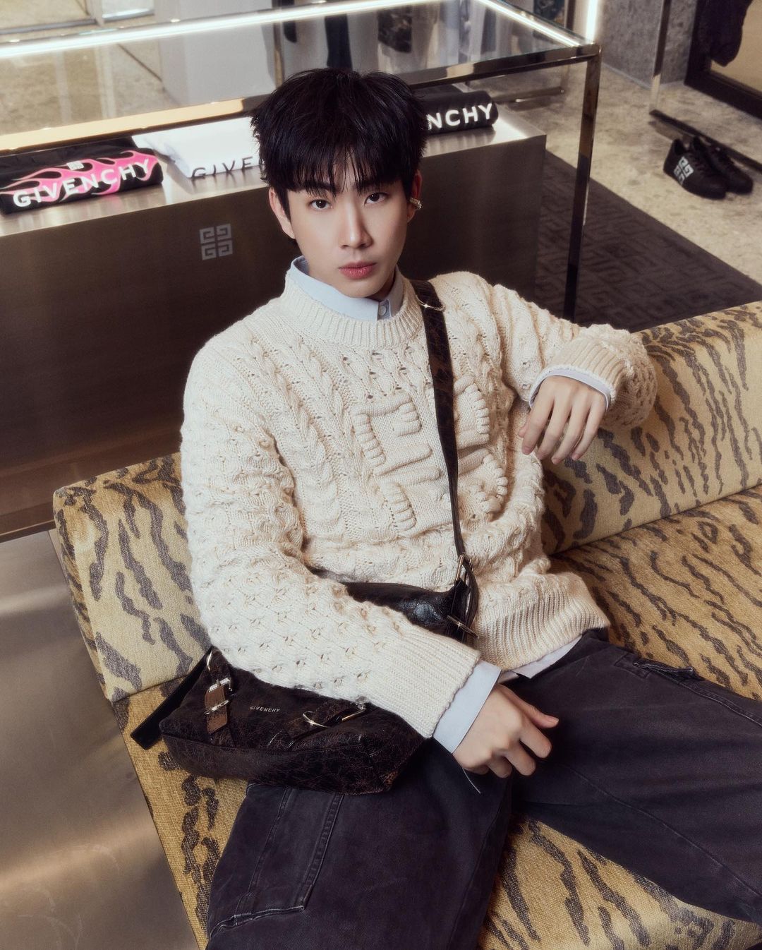 ออฟ - จุมพล อดุลกิตติพร