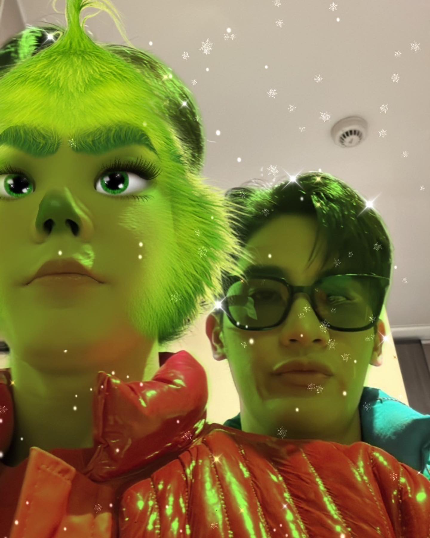 ออฟ - จุมพล อดุลกิตติพร