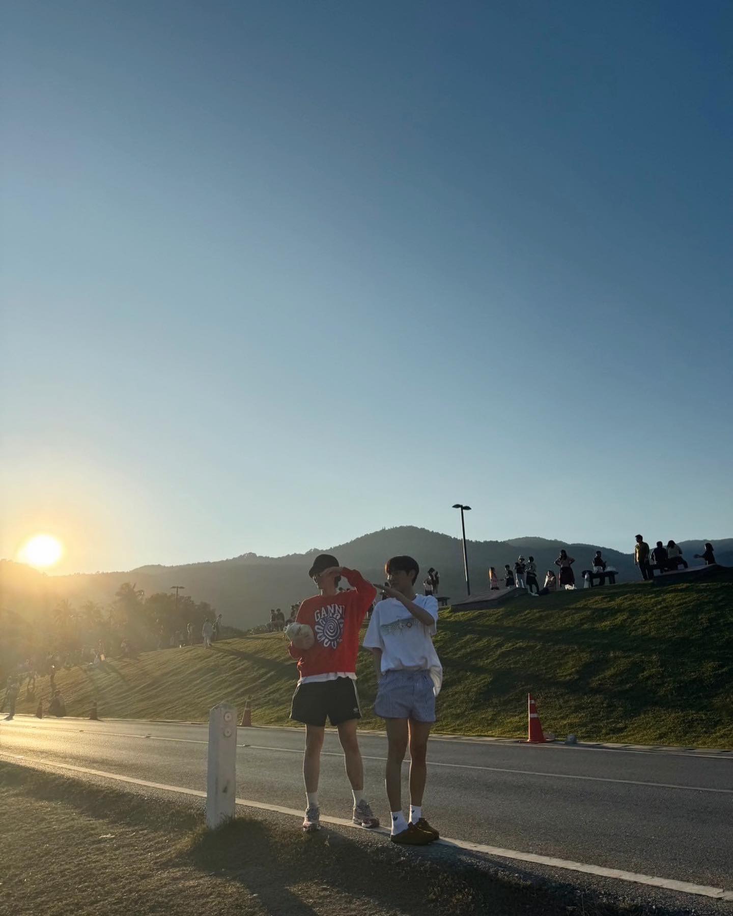 ออฟ - จุมพล อดุลกิตติพร