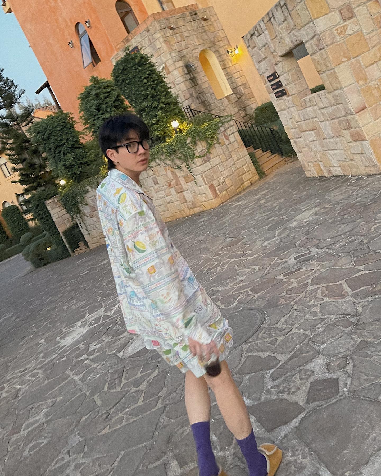 ออฟ - จุมพล อดุลกิตติพร