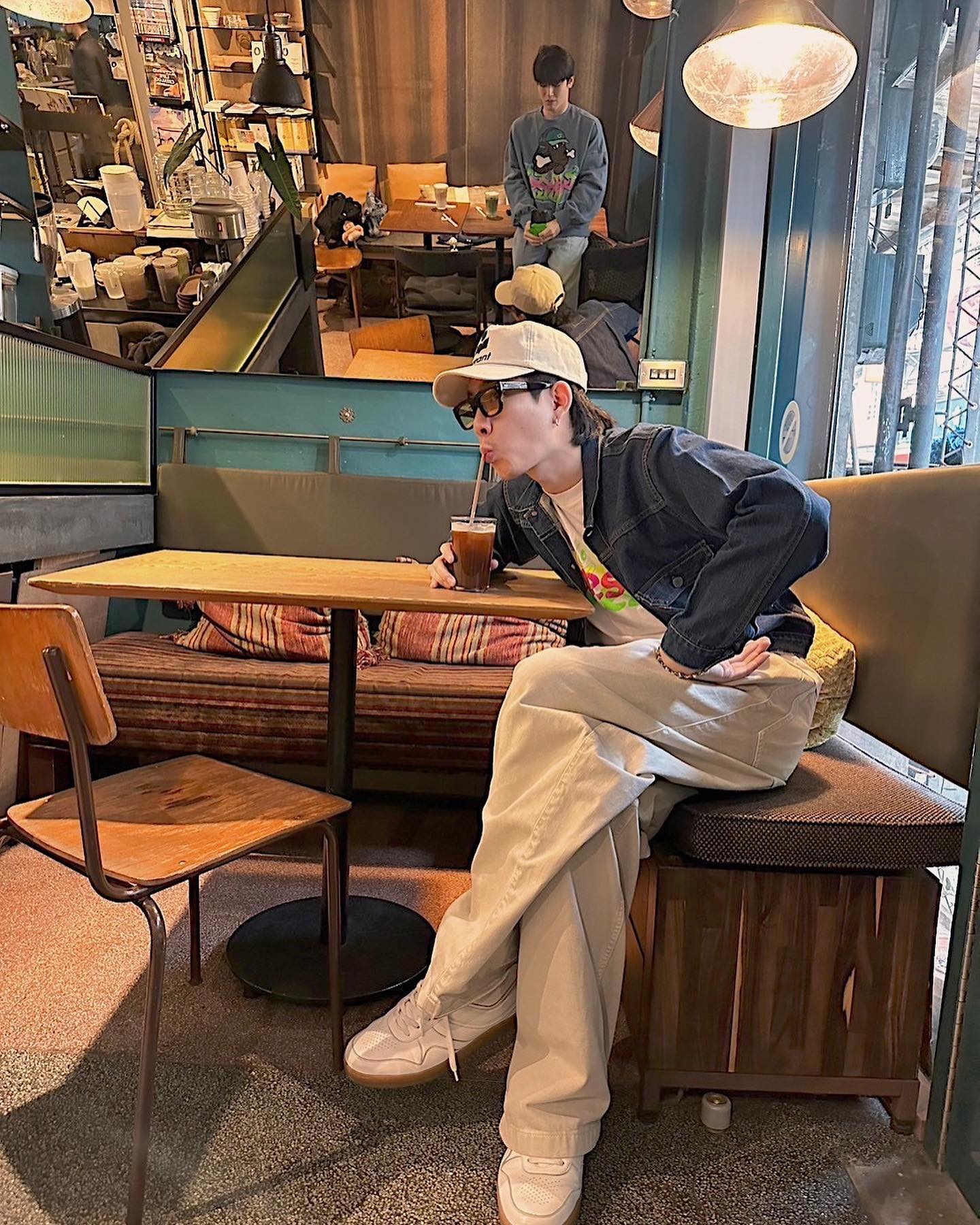 ออฟ - จุมพล อดุลกิตติพร