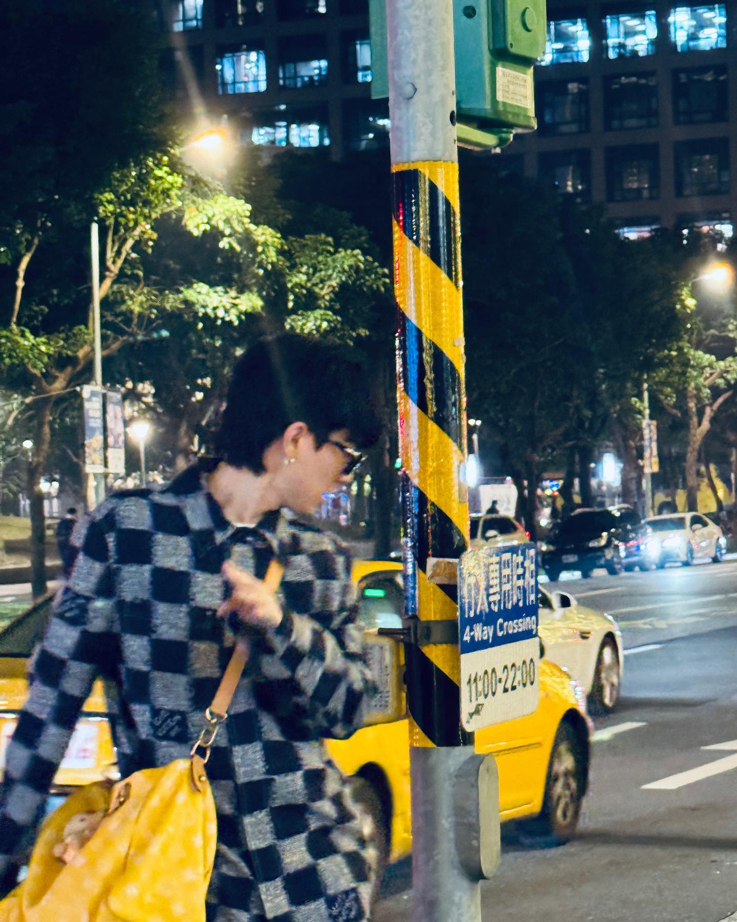 ออฟ - จุมพล อดุลกิตติพร