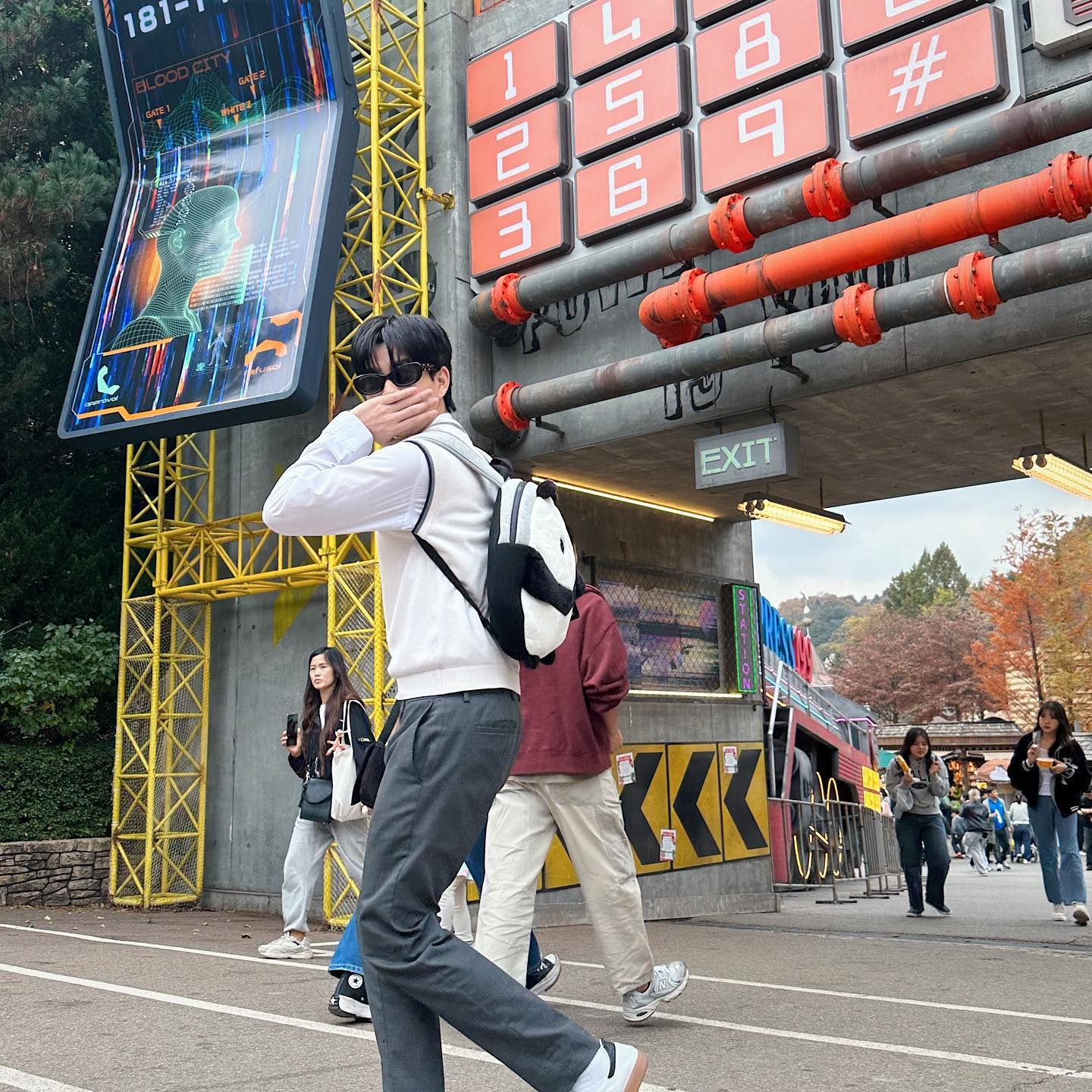 ออฟ - จุมพล อดุลกิตติพร