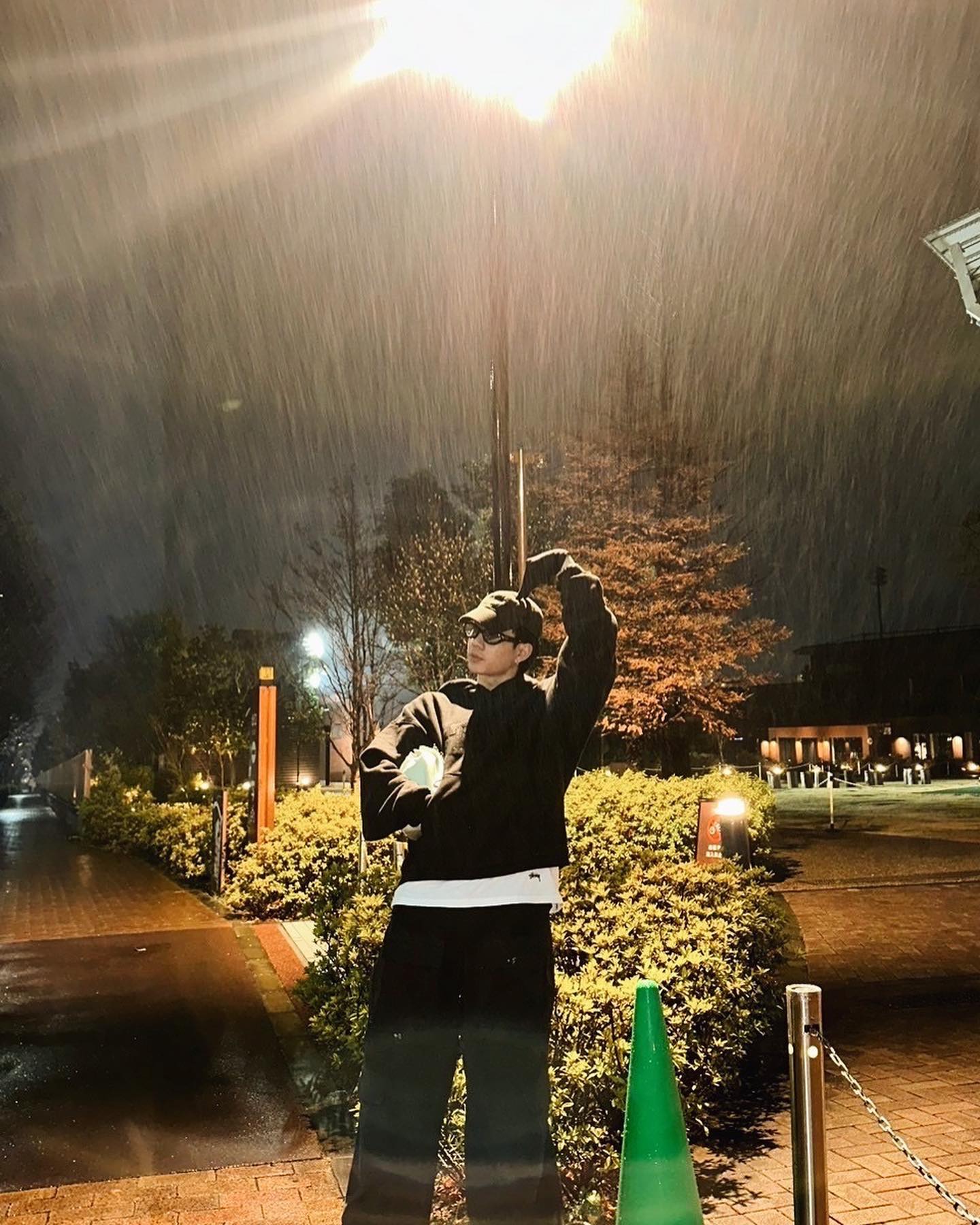 ออฟ - จุมพล อดุลกิตติพร