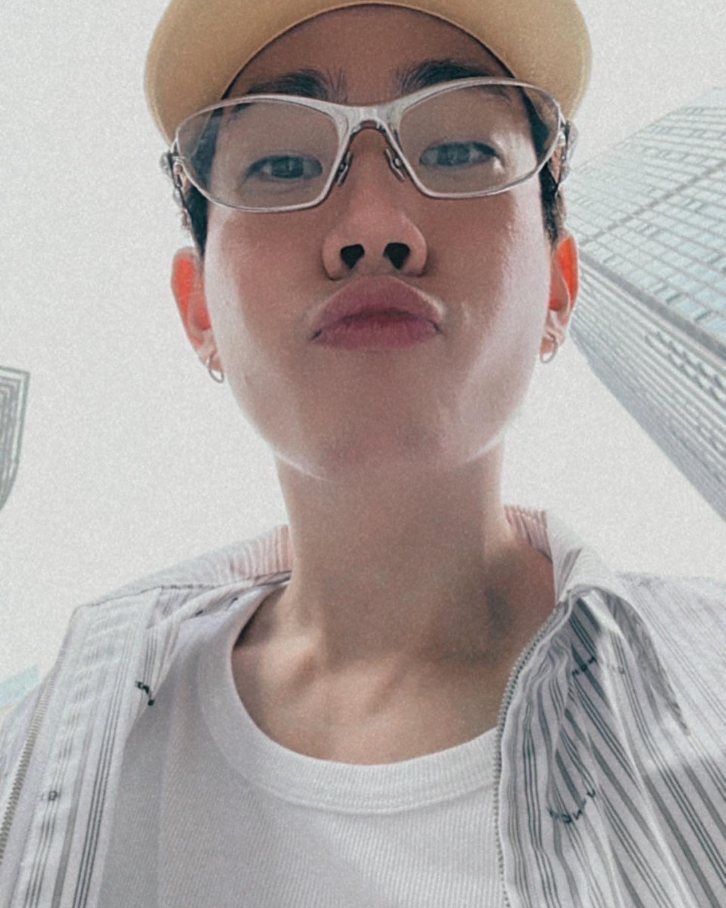 ออฟ - จุมพล อดุลกิตติพร