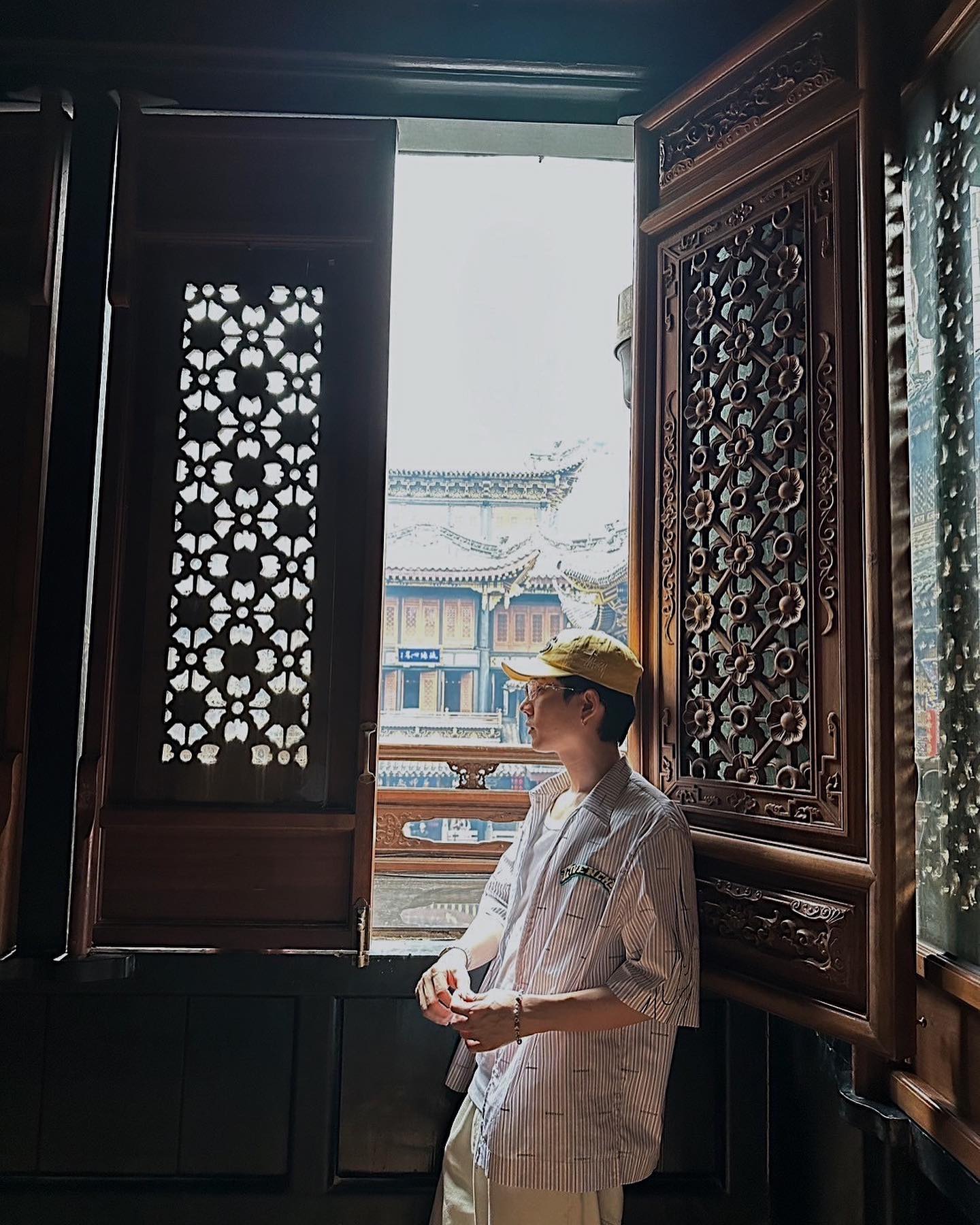 ออฟ - จุมพล อดุลกิตติพร