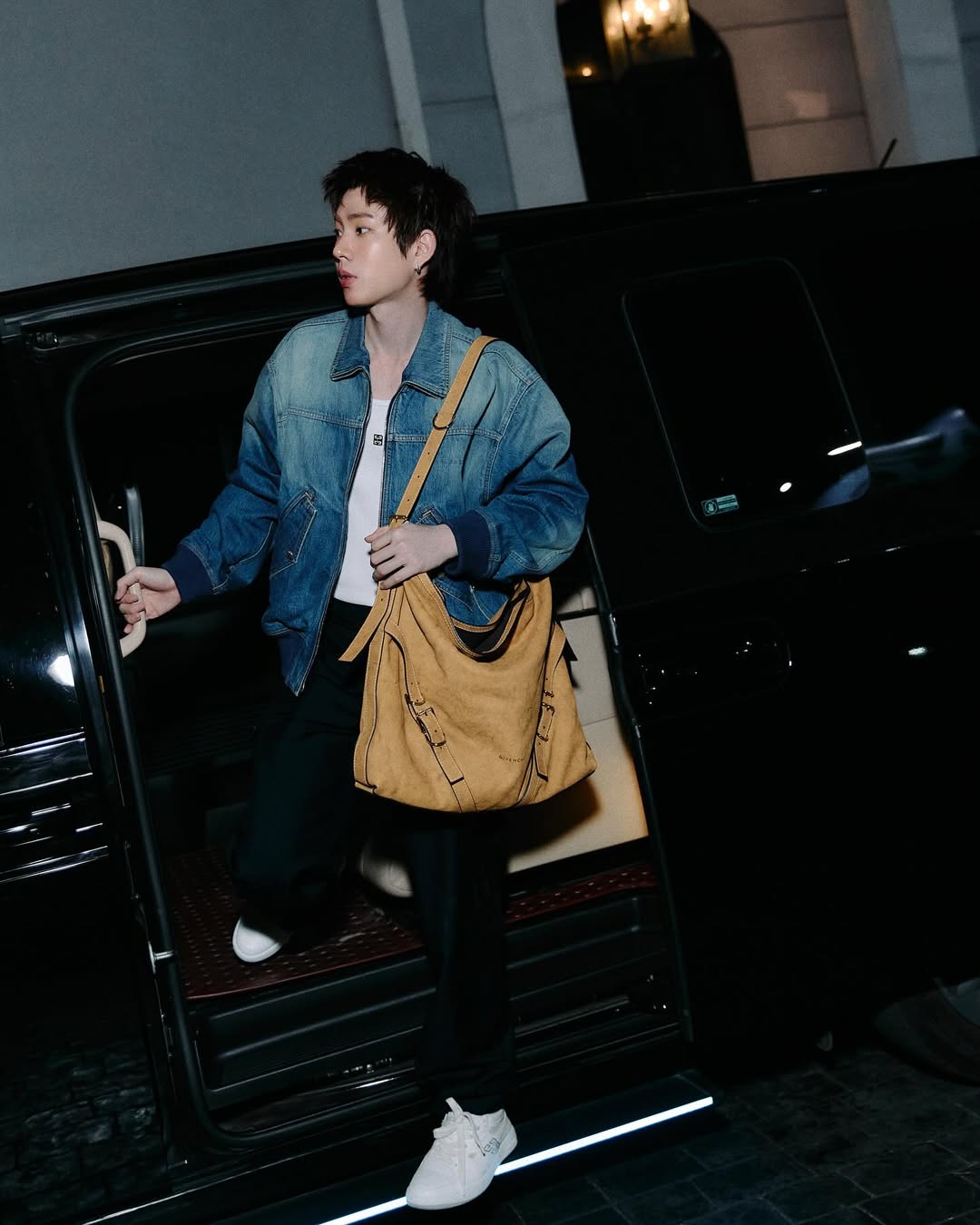 ออฟ - จุมพล อดุลกิตติพร