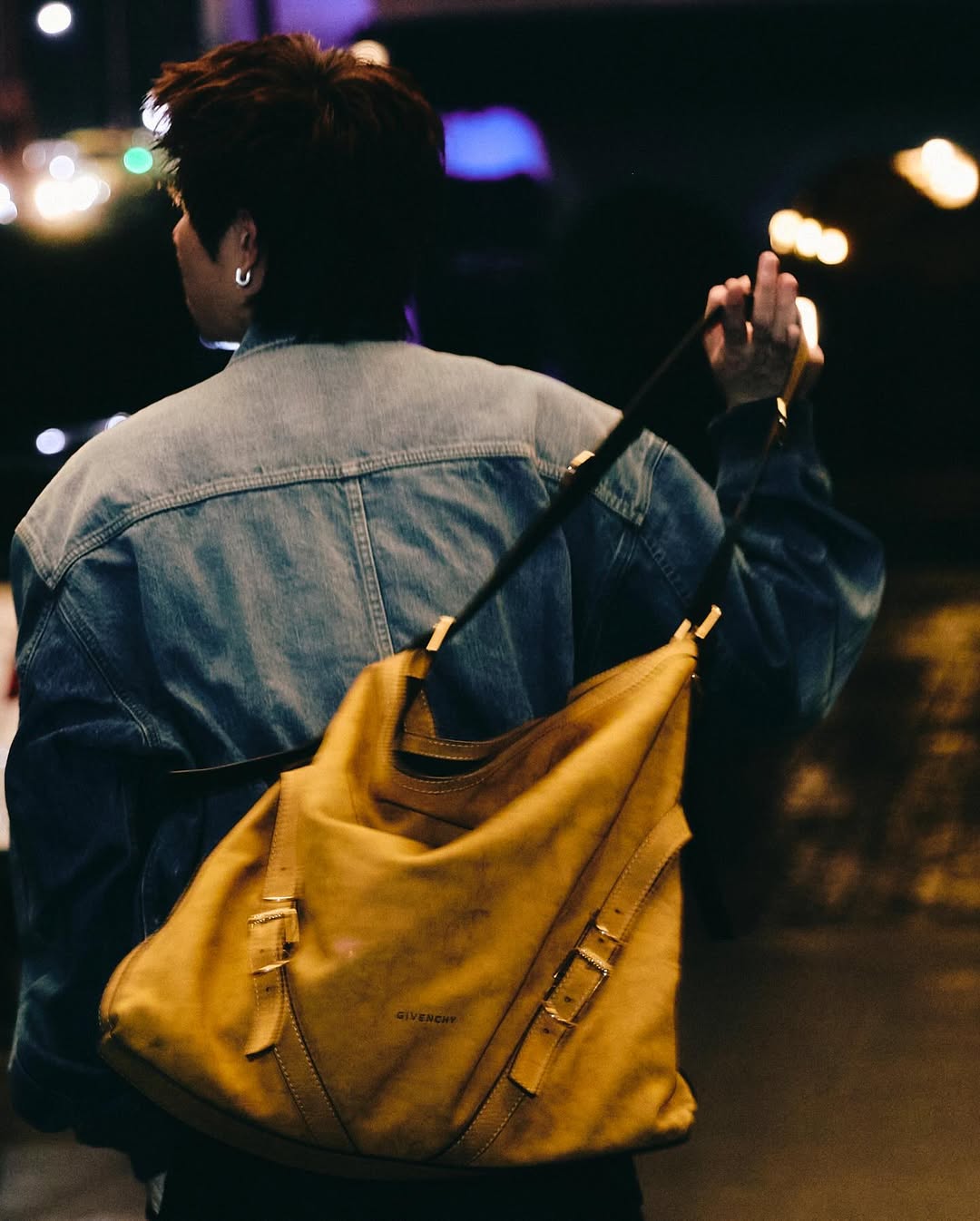 ออฟ - จุมพล อดุลกิตติพร