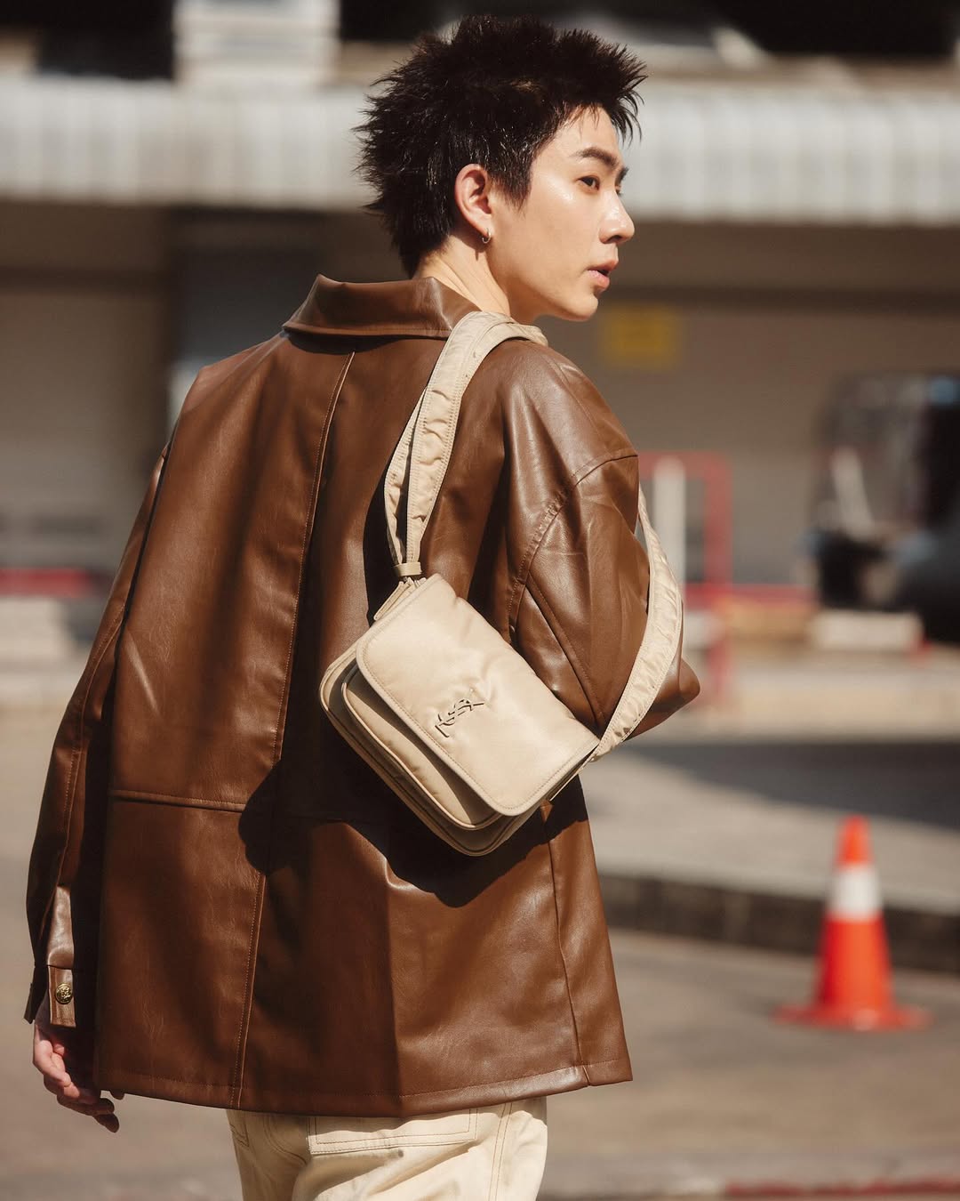ออฟ - จุมพล อดุลกิตติพร