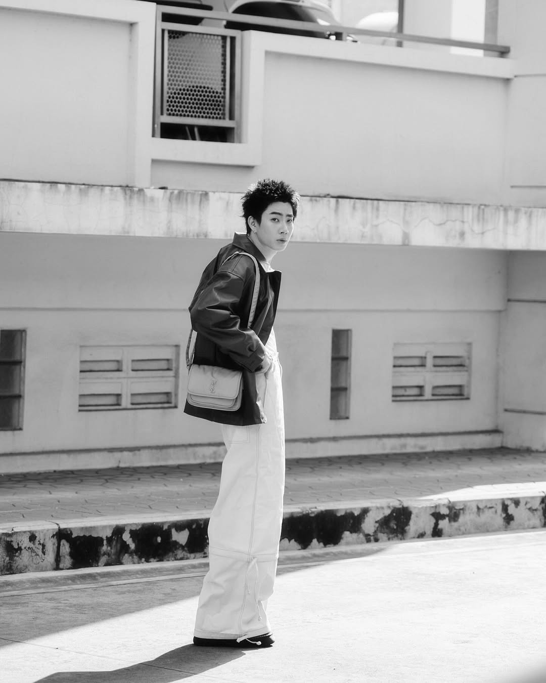 ออฟ - จุมพล อดุลกิตติพร