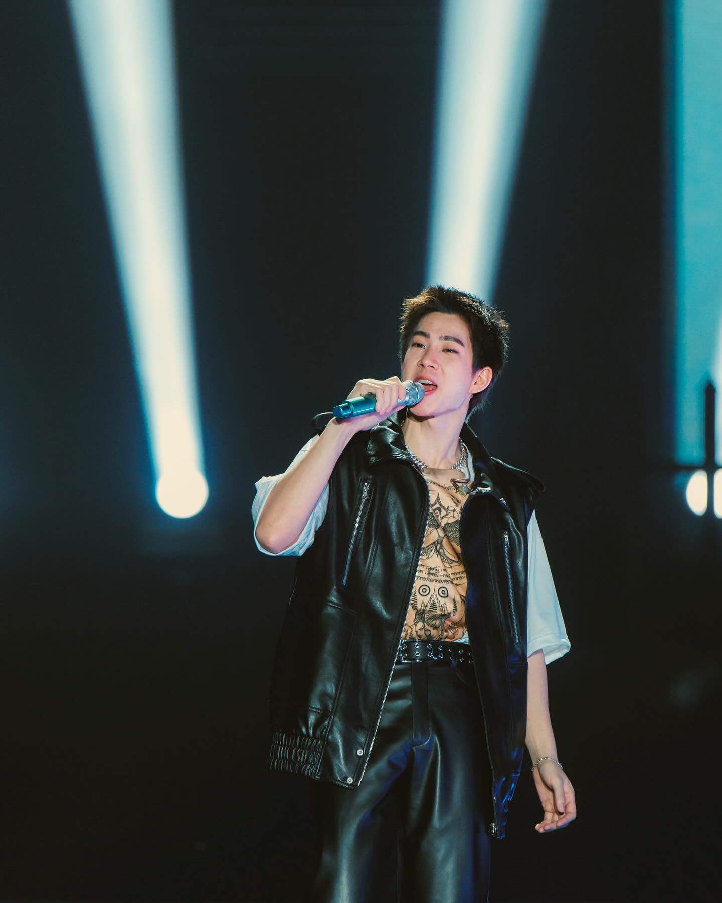ออฟ - จุมพล อดุลกิตติพร