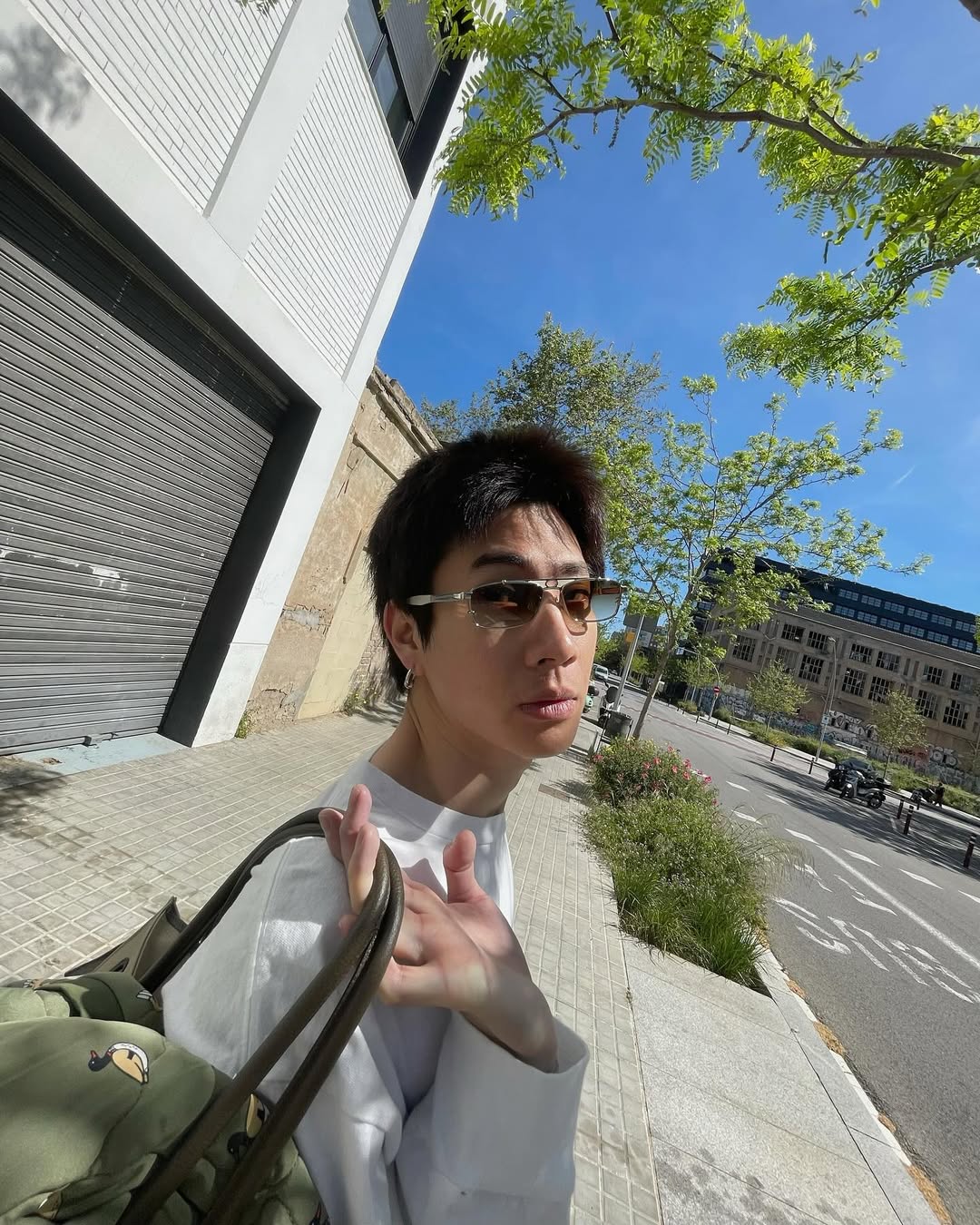 ออฟ - จุมพล อดุลกิตติพร