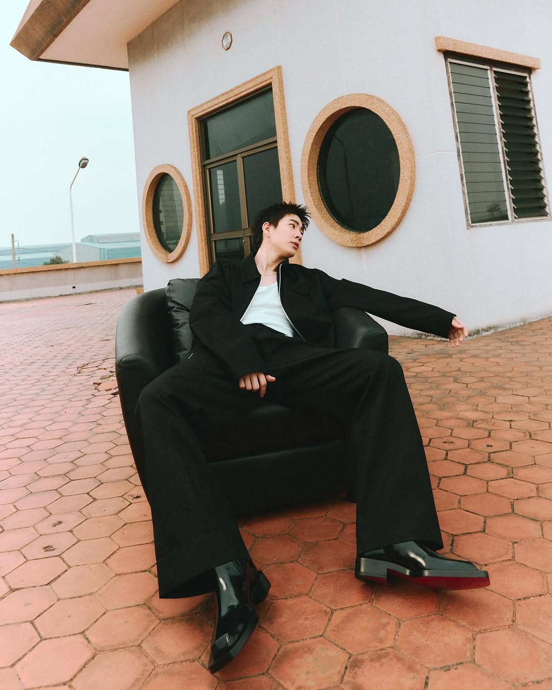 ออฟ - จุมพล อดุลกิตติพร