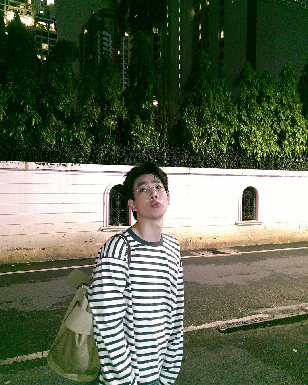 ออฟ - จุมพล อดุลกิตติพร