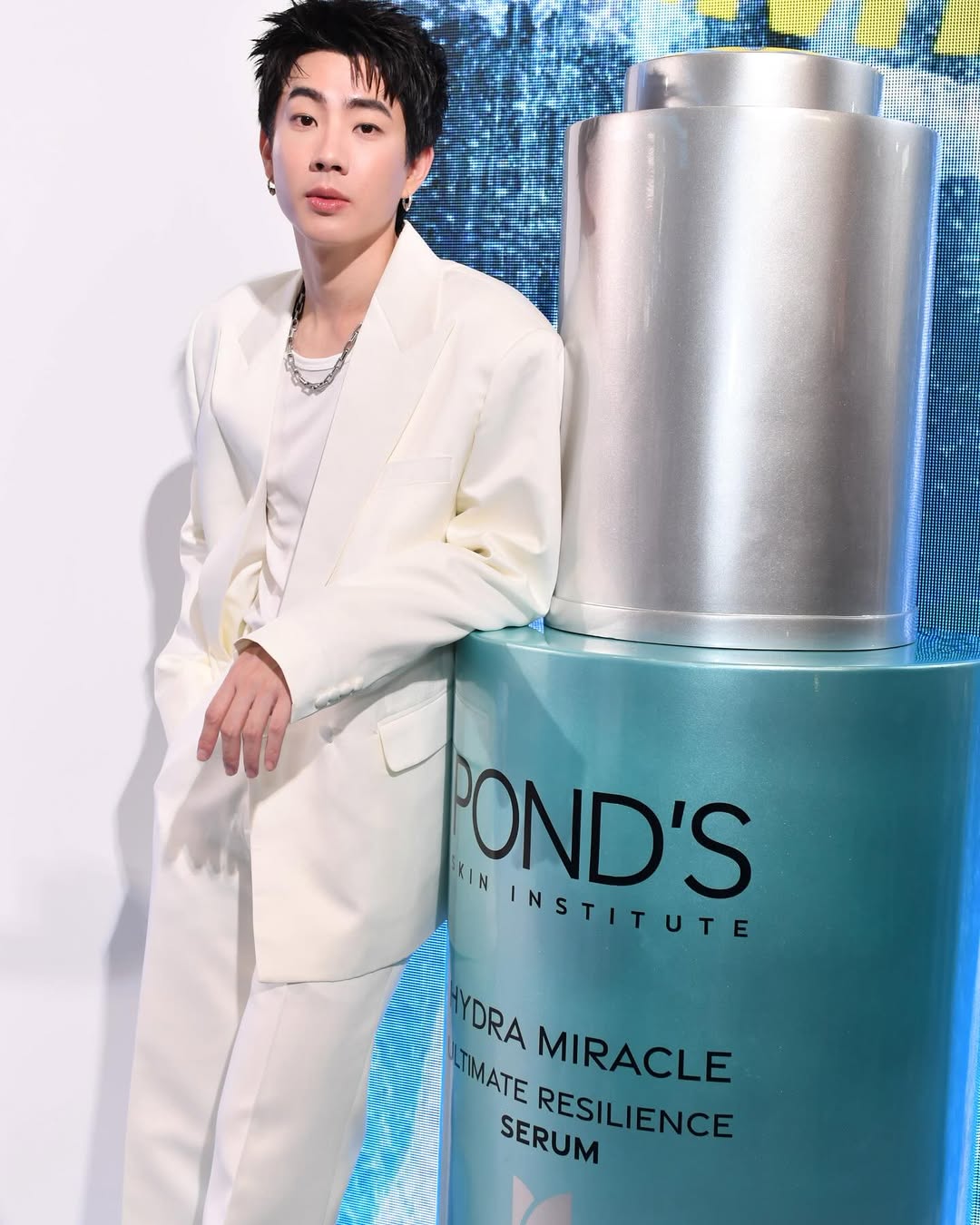 ออฟ - จุมพล อดุลกิตติพร
