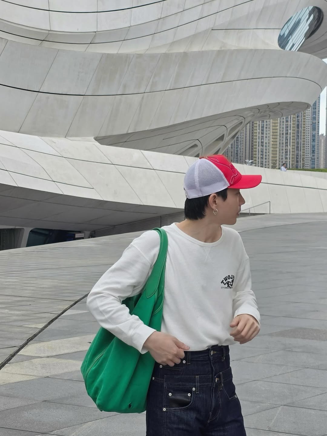 ออฟ - จุมพล อดุลกิตติพร