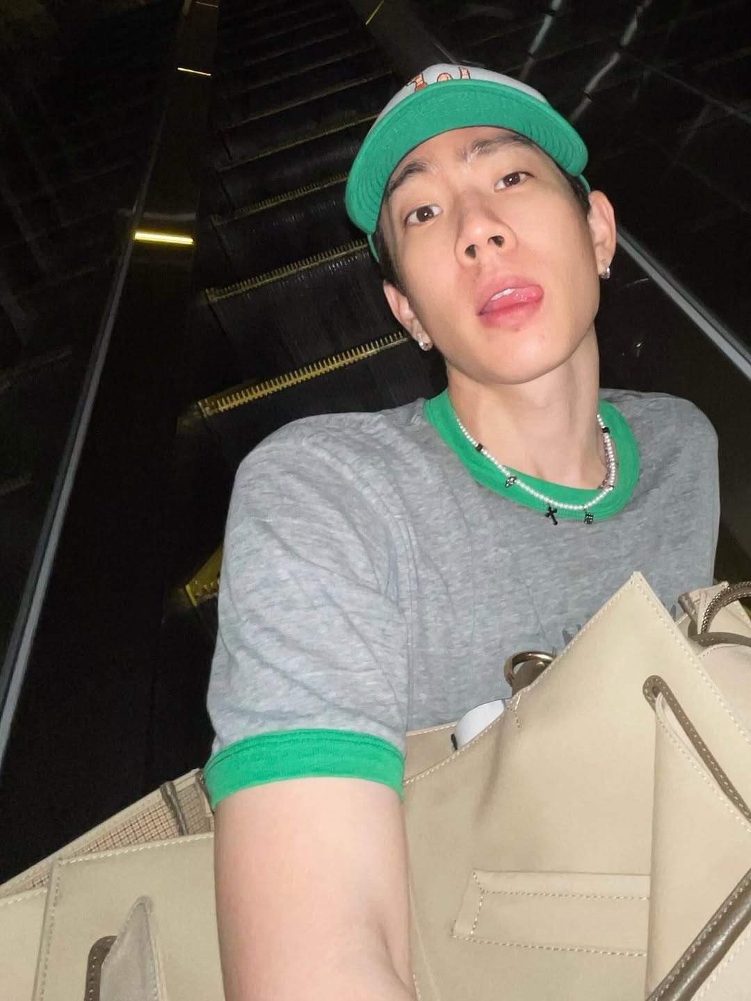 ออฟ - จุมพล อดุลกิตติพร