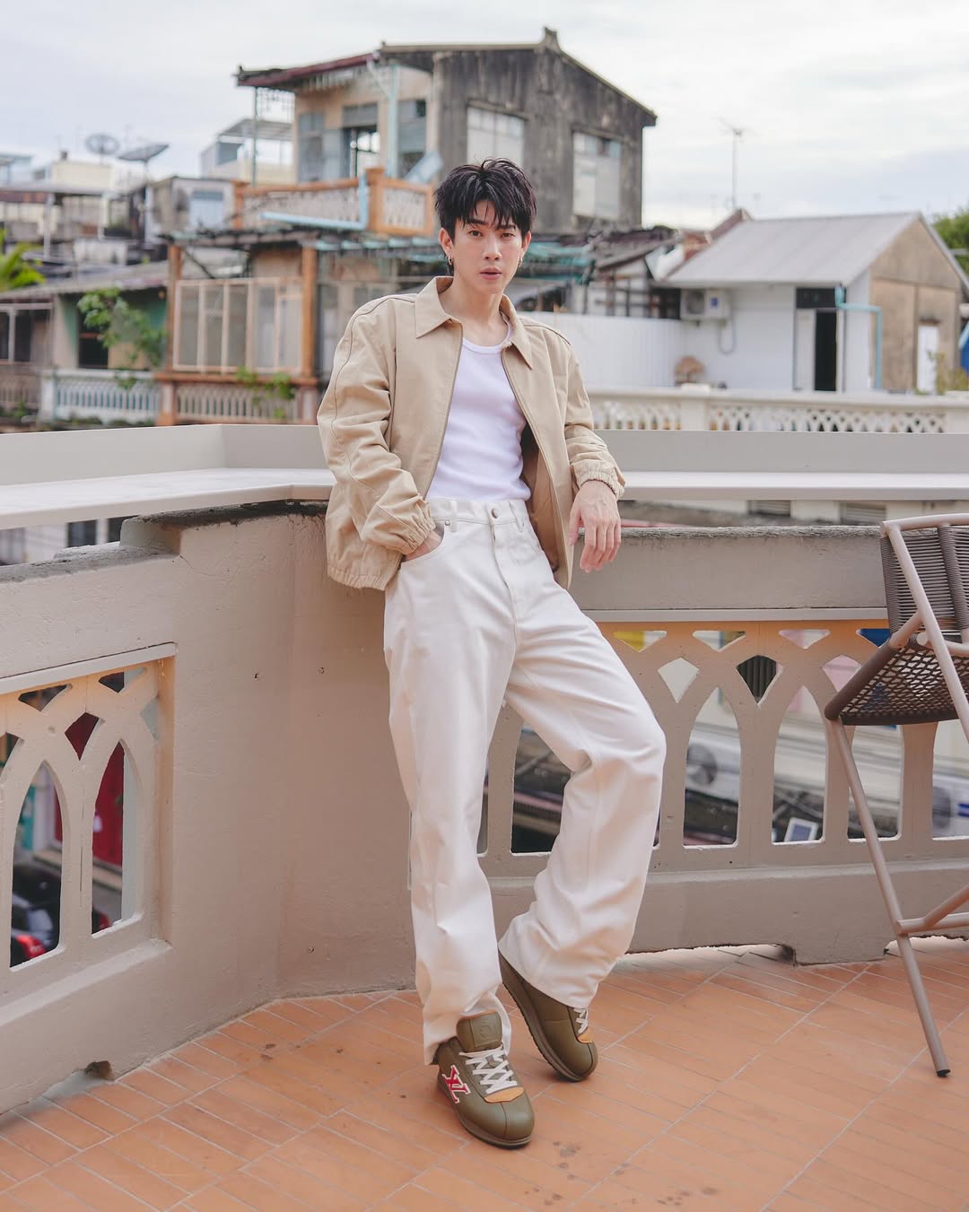 ออฟ - จุมพล อดุลกิตติพร