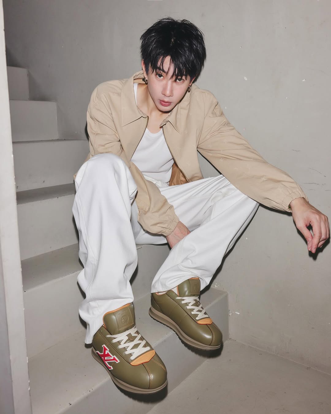 ออฟ - จุมพล อดุลกิตติพร